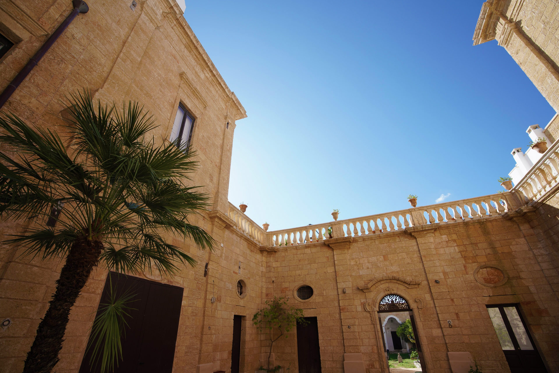 Palazzo Postiglione a Salve (LE)